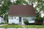 1450 CLEVELAND AVE, a Side Gabled house, built in Waukesha, Wisconsin in 1947.