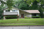 1614 GARFIELD AVE, a Contemporary house, built in Waukesha, Wisconsin in 1966.
