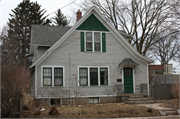 412 CENTRAL AVE, a Front Gabled house, built in Waukesha, Wisconsin in 1925.