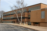 635 E COLLEGE AVE, a Contemporary elementary, middle, jr.high, or high, built in Waukesha, Wisconsin in 1949.