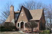 622 N HINE AVE, a English Revival Styles house, built in Waukesha, Wisconsin in 1937.