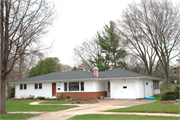 5109 SOUTH HILL DR, a Ranch house, built in Madison, Wisconsin in 1960.