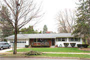 5121 SOUTH HILL DR, a Ranch house, built in Madison, Wisconsin in 1962.