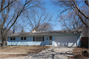 5326 SOUTH HILL DR, a Ranch house, built in Madison, Wisconsin in 1963.