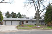 5 WAUSHARA CIR, a Ranch house, built in Madison, Wisconsin in 1960.