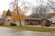 421 W BRIAR LN, a Ranch house, built in Allouez, Wisconsin in 1963.