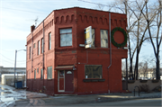 117 E GREENFIELD AVE, a Romanesque Revival tavern/bar, built in Milwaukee, Wisconsin in 1907.