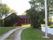 W2803 U.S. HIGHWAY 18, a Astylistic Utilitarian Building barn, built in Jefferson, Wisconsin in .