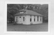 27826 LONE PINE DR, a One Story Cube one to six room school, built in Oakland, Wisconsin in 1905.