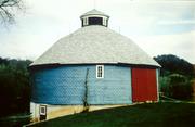 11314 COUNTY HIGHWAY P, a centric barn, built in Clinton, Wisconsin in 1914.