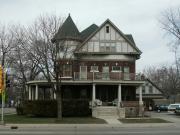 303 N ASHLAND AVE, a Queen Anne house, built in Green Bay, Wisconsin in 1911.