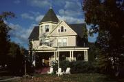16 N 5TH AVE, a Queen Anne house, built in Sturgeon Bay, Wisconsin in 1903.