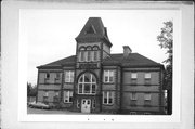 913 3RD AVE W, a Neoclassical/Beaux Arts elementary, middle, jr.high, or high, built in Ashland, Wisconsin in 1895.