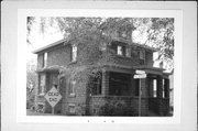 721 6TH ST W, a American Foursquare house, built in Ashland, Wisconsin in 1909.