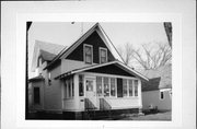 1007 6TH ST W, a Front Gabled house, built in Ashland, Wisconsin in .