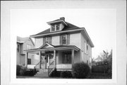 711 9TH AVE W, a American Foursquare house, built in Ashland, Wisconsin in .