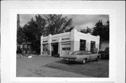 522 LAKE SHORE DR E, a Art/Streamline Moderne gas station/service station, built in Ashland, Wisconsin in 1940.
