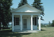 2640 S WEBSTER AVE (HERITAGE HILL STATE PARK), a Greek Revival small office building, built in Allouez, Wisconsin in 1835.