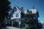 721 N BROADWAY ST, a Queen Anne house, built in De Pere, Wisconsin in 1882.