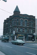 101 N WASHINGTON ST, a Early Gothic Revival retail building, built in Green Bay, Wisconsin in .