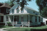 613 N CHESTNUT AVE, a Greek Revival house, built in Green Bay, Wisconsin in 1903.