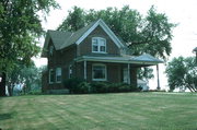 N SIDE COUNTY HIGHWAY V, 1.5 MI W OF COUNTY HIGHWAY QQ(FINGER ROAD), a Gabled Ell house, built in Green Bay, Wisconsin in .