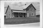 W SIDE OF COUNTY HIGHWAY T, a Gabled Ell house, built in Scott, Wisconsin in .