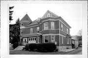 121 S SUPERIOR ST, a Queen Anne rectory/parsonage, built in De Pere, Wisconsin in 1905.