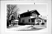 1040 SHAWANO AVE, a Front Gabled house, built in Green Bay, Wisconsin in 1917.