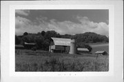 W SIDE BM RD GERMAN VALLEY, 0.75 MI N OF INTERS WITH COUNTY HIGHWAY D, a Astylistic Utilitarian Building barn, built in Modena, Wisconsin in .