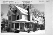 501 W CENTRAL ST, a Queen Anne house, built in Chippewa Falls, Wisconsin in 1893.