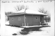 CA 800 FOREST ST, a One Story Cube garage, built in Neillsville, Wisconsin in .