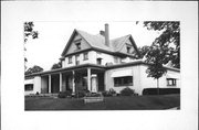 302 E CONANT, a Queen Anne rectory/parsonage, built in Portage, Wisconsin in 1904.