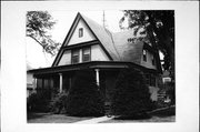 607 W CONANT ST, a Queen Anne house, built in Portage, Wisconsin in .
