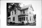 627 W CONANT ST, a Queen Anne house, built in Portage, Wisconsin in .