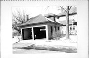 202 W HOWARD ST, a Astylistic Utilitarian Building garage, built in Portage, Wisconsin in .