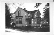 220 W HOWARD ST, a Gabled Ell house, built in Portage, Wisconsin in 1884.