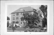 PARISH ST, a Romanesque Revival university or college building, built in Prairie du Chien, Wisconsin in 1909.