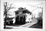 295 MARQUETTE ST, a American Foursquare house, built in Fond du Lac, Wisconsin in 1922.