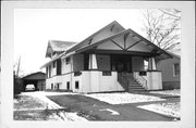 35 OLCOTT ST, a Bungalow house, built in Fond du Lac, Wisconsin in 1917.