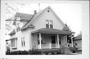 420 RUGGLES ST, a Front Gabled house, built in Fond du Lac, Wisconsin in 1910.
