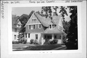 295 SHEBOYGAN ST, a Queen Anne house, built in Fond du Lac, Wisconsin in 1900.