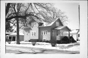 386 3RD ST, a Bungalow house, built in Fond du Lac, Wisconsin in 1925.