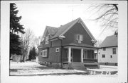 237 8TH ST, a Front Gabled house, built in Fond du Lac, Wisconsin in 1900.