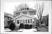 195 E 11TH ST, a American Foursquare house, built in Fond du Lac, Wisconsin in 1925.