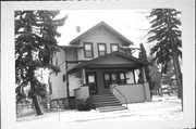 112 E 13TH ST, a Craftsman house, built in Fond du Lac, Wisconsin in 1922.