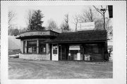 US HIGHWAY 151, N SIDE, JUST W OF VALLEY RD, a Commercial Vernacular gas station/service station, built in Platteville, Wisconsin in 1930.