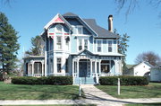 209 E PARK AVE, a Queen Anne house, built in Berlin, Wisconsin in 1882.