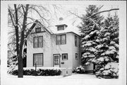 169 N ADAMS AVE, a Queen Anne house, built in Berlin, Wisconsin in 1892.