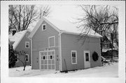 212 OAK ST, a Astylistic Utilitarian Building carriage house, built in Berlin, Wisconsin in .